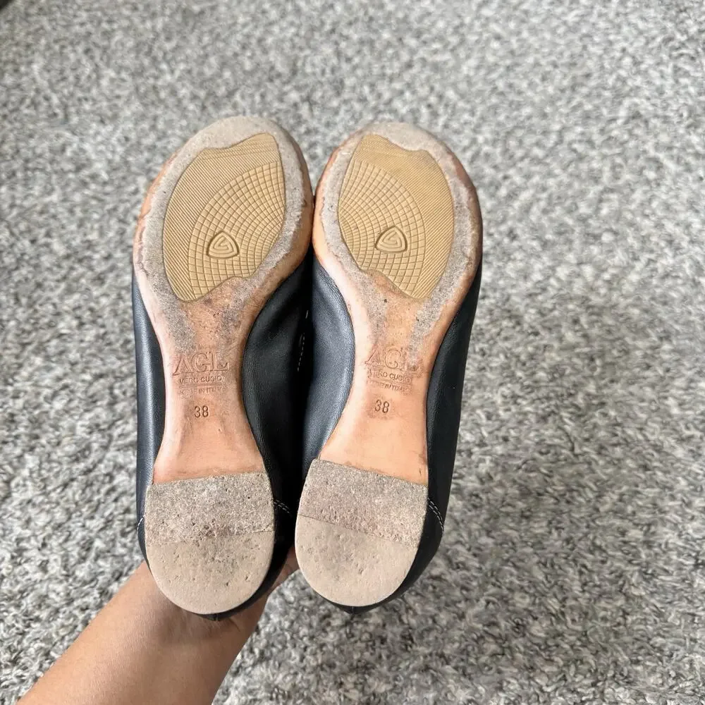 AGL Monika Cap Toe Ballet Leather Flats 38 US 8 Black Blue Accent Slip On Shoe